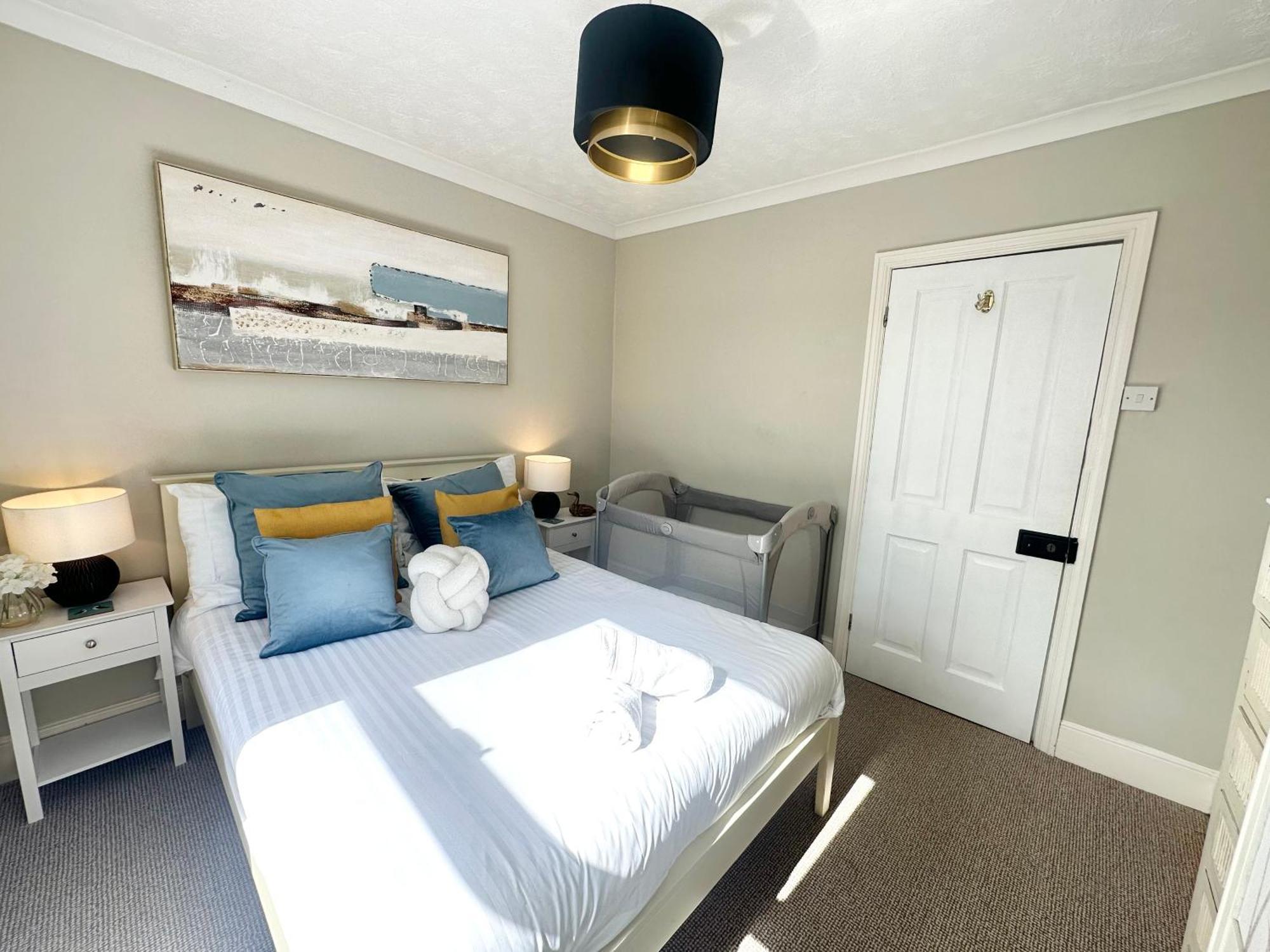 The Capstone Retreat - Beautiful Detached Family Home By Coastline Retreats, Arcade Machine, Parking, Bbq Bournemouth Buitenkant foto